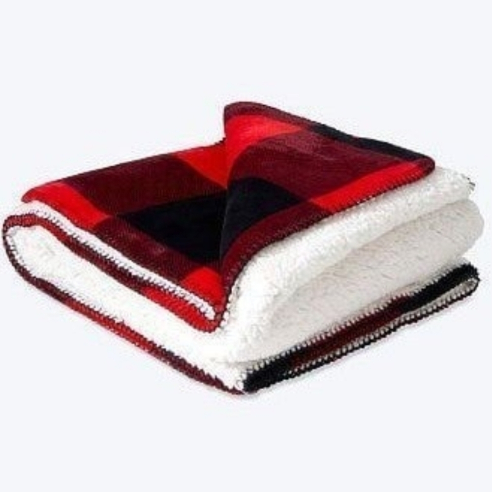 Victoria's Secret/Pink Buffalo Plaid Sherpa Throw *